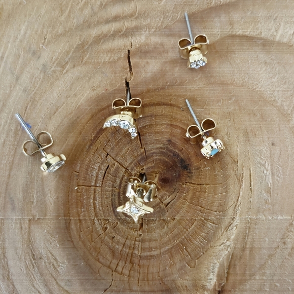 Free People Rosette Stud Earring Pack of 5 earrings - Picture 8 of 8